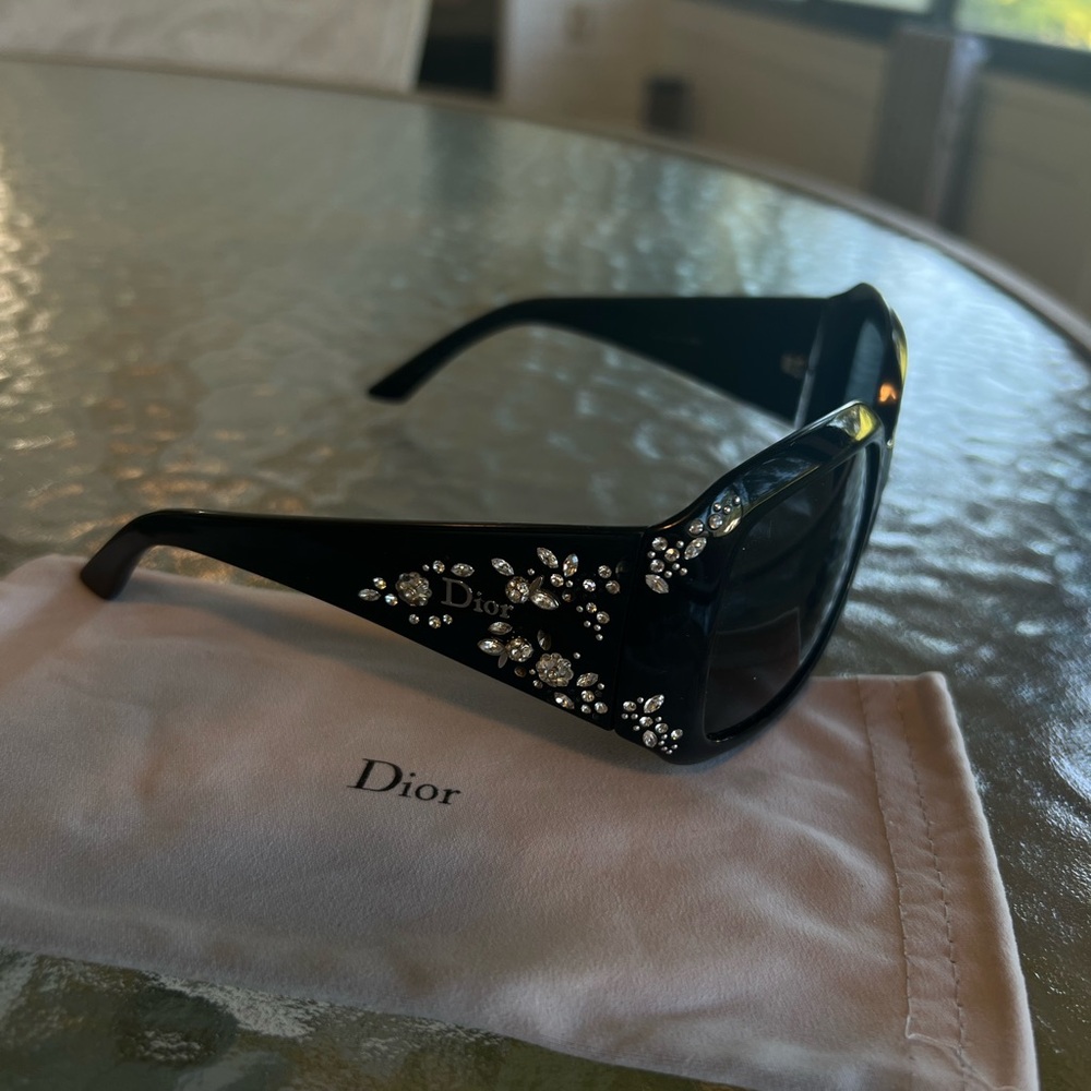 vintage oversized Dior Sunglasses with Crystal - Picture 2 of 7